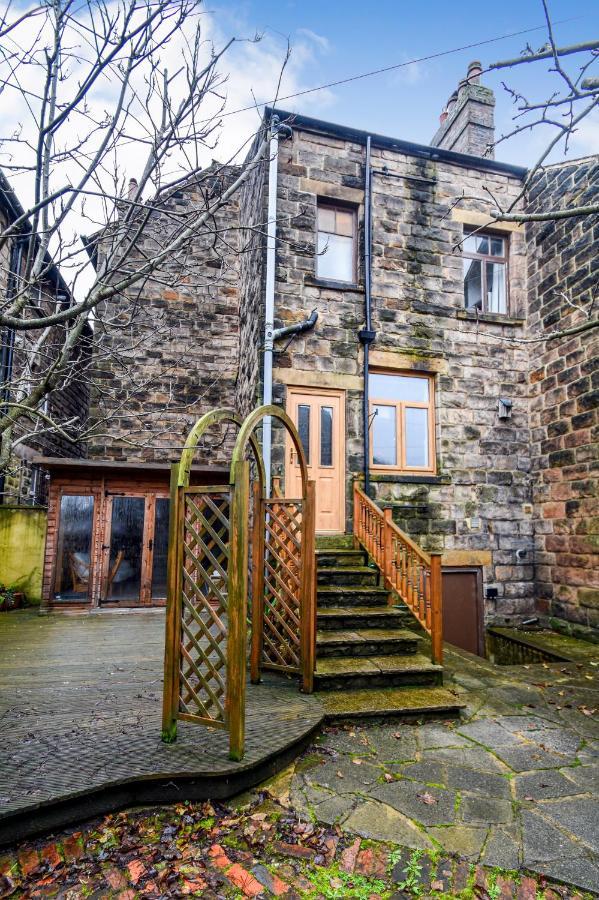 Spacious Victorian Townhouse Near Hcc With Off Street Parking Harrogate Exterior photo
