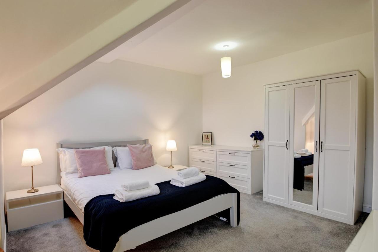 Spacious Victorian Townhouse Near Hcc With Off Street Parking Harrogate Exterior photo