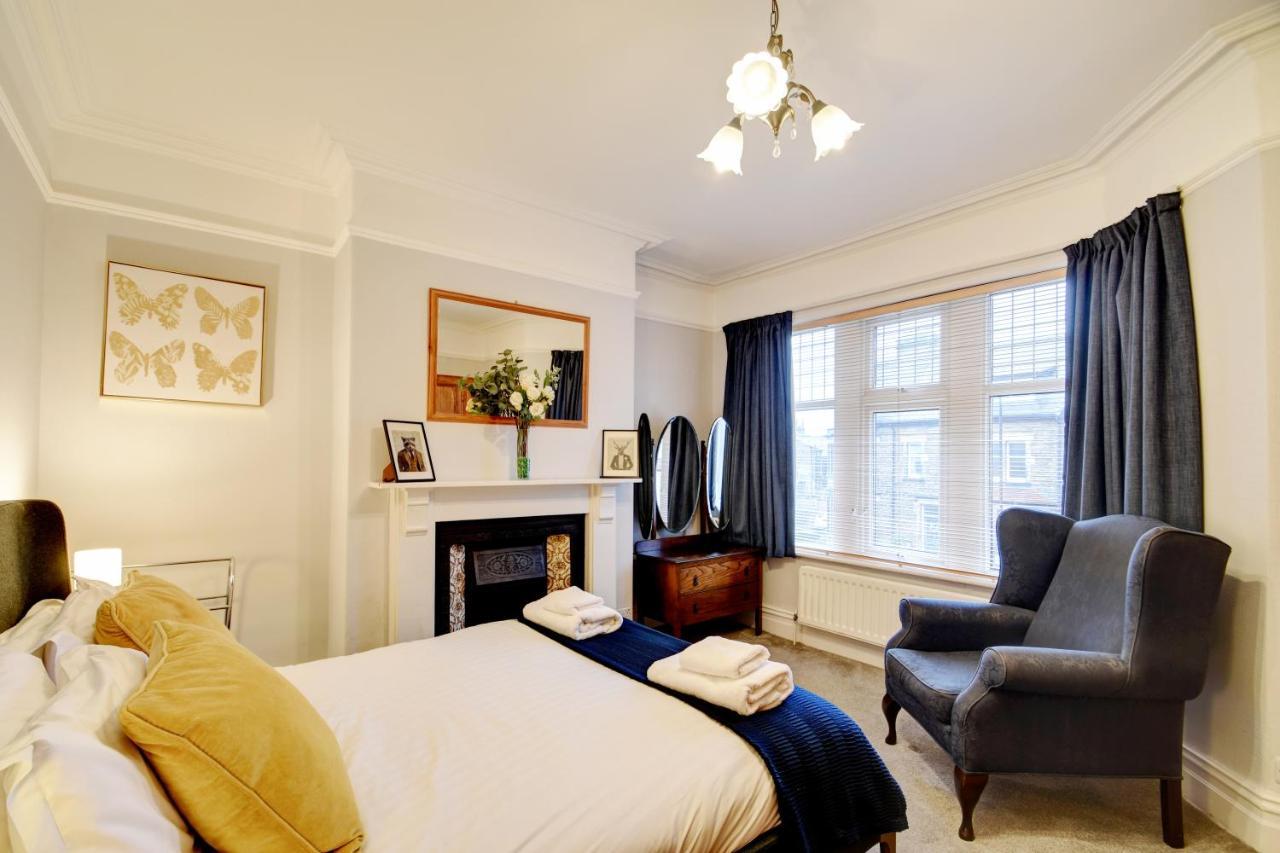 Spacious Victorian Townhouse Near Hcc With Off Street Parking Harrogate Exterior photo